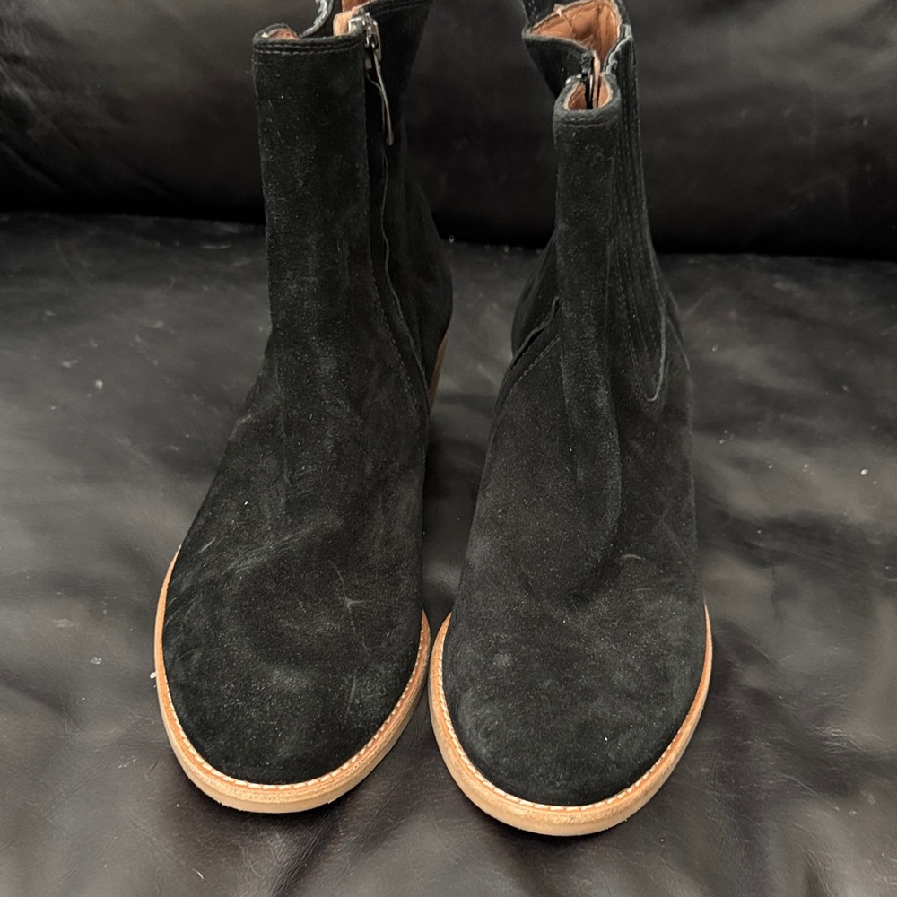 Paul Green suede ankle boots size 5.5
